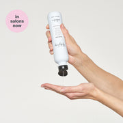 milk-shake-lifestyling-liquid-styler-in-hand-1